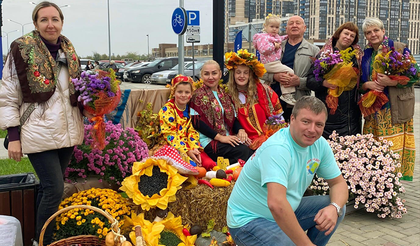 Приняли участие в общественной ярмарке